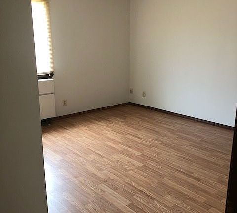 4th image of 10834 W Donna Dr #2