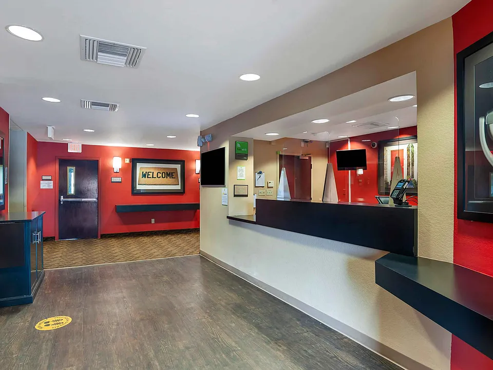 Lobby and Guest Check-in