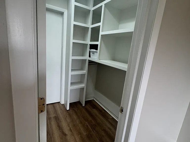 1600 Park Cir — Photo 23