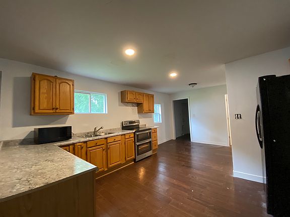 5th image of 2858 N Denny St
