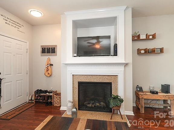 3rd image of 13627 Calloway Glen Dr