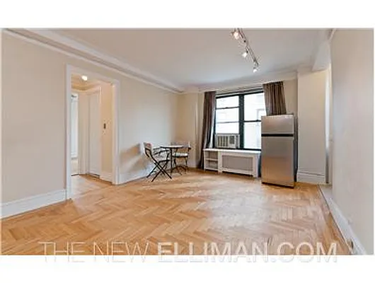 Sold by Douglas Elliman | media 19