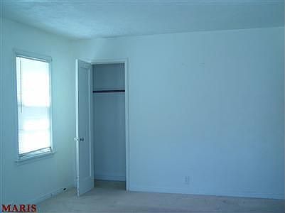 5th image of 883 Gustav Ave