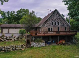 8541 Jonera Ln, Howell, MI 48855