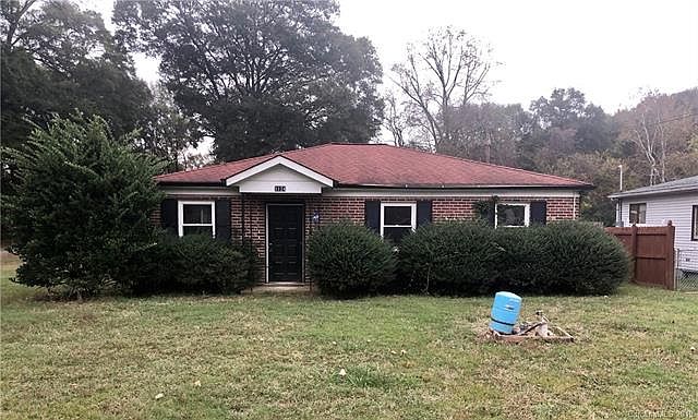 1st image of 1124 Riverside Dr