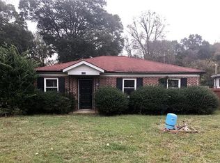 1124 Riverside Dr, Charlotte, NC 28214