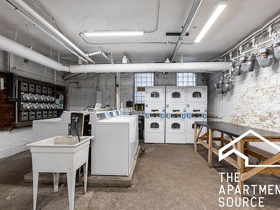 4th image of 1900 W Pratt Blvd #6808-3B