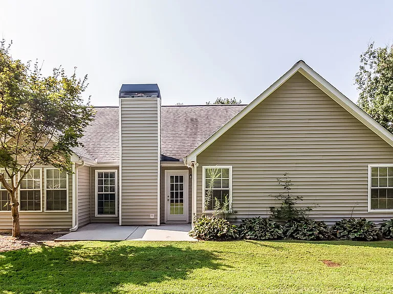 2037 Reserve Pkwy — Photo 16