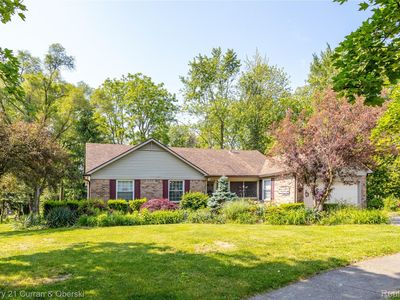 44855 Yorkshire Dr, Novi, MI, 48375