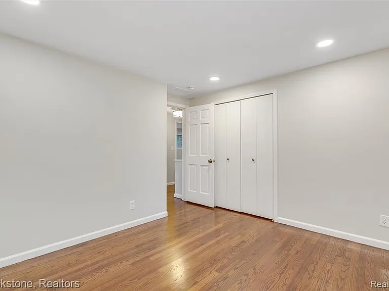 2784 Aldgate Dr — Photo 30