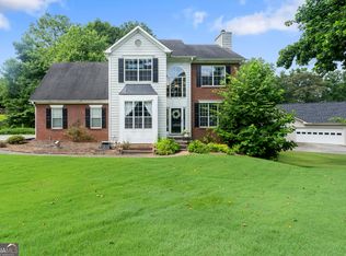 5660 Bridle Glen Dr, Sugar Hill, GA 30518