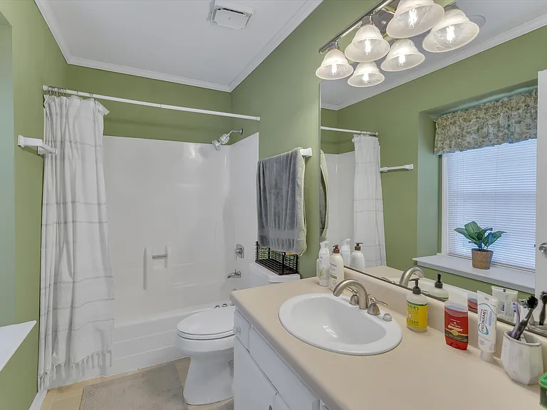 918 Hampshire Ct #A — Photo 28