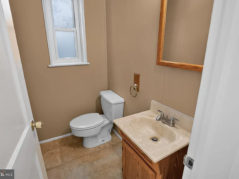 5915 Ryland Dr — Photo 14
