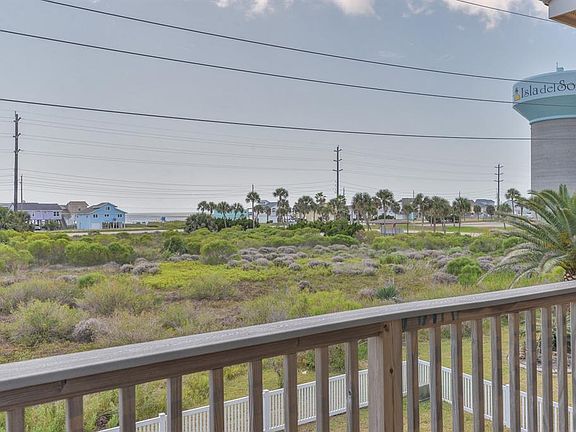 3rd image of 22405 Vista Del Mar