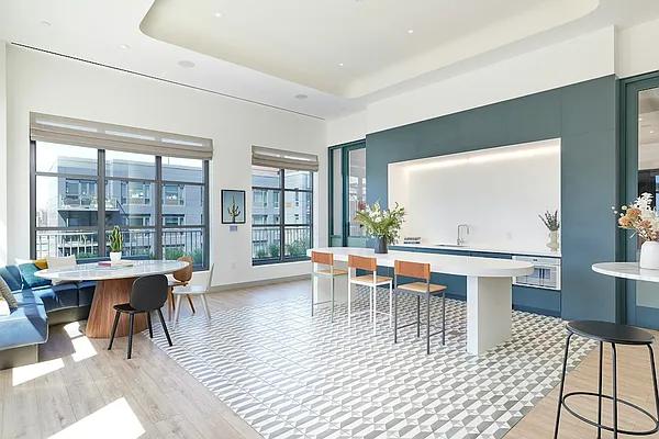 Rented by Greystar | media 64