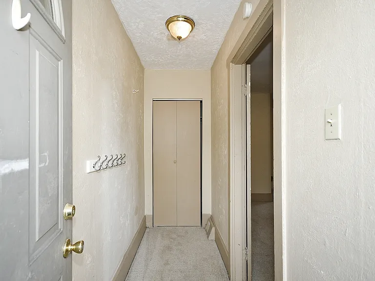 54 S 19th St #1 — Photo 4