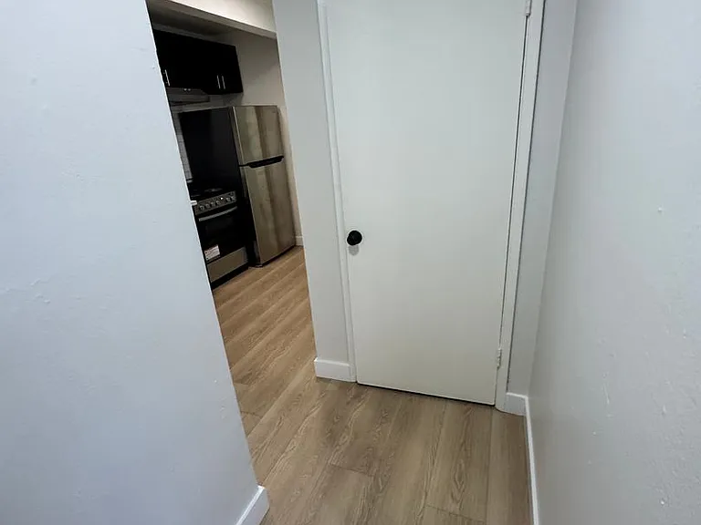2666 Ellendale Pl — Photo 17