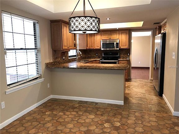4th image of 12600 Green Oak Ln