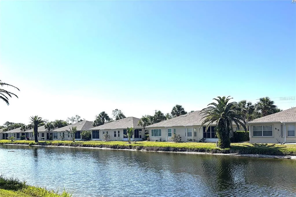 2 bed, 2.0 bath, 1377 sqft, $3,500 — Photo 2
