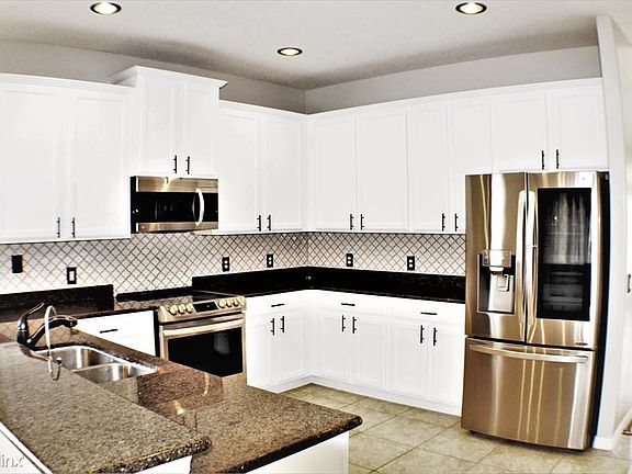 3rd image of 113 Adoncia Way