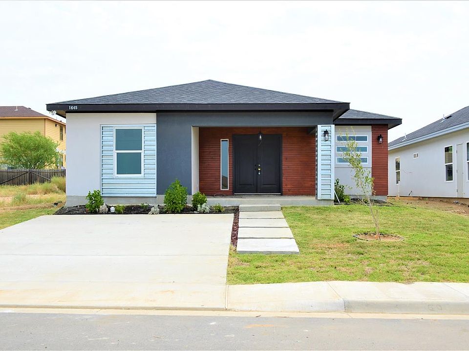 1st image of 1645 Bilbao Dr