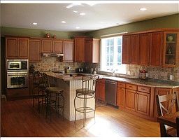3rd image of 10 Mary Elizabeth Way
