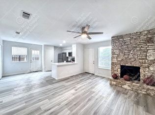 608 Bracewood Cir APT B, San Marcos, TX 78666