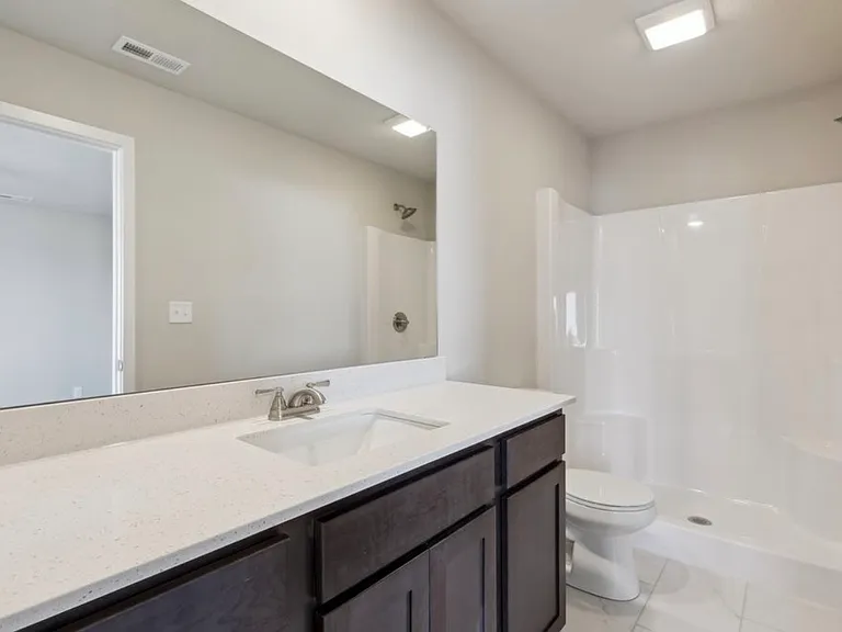 430 NW Compass Ave — Photo 9