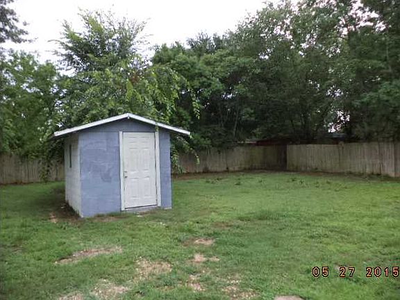 3rd image of 4125 Lone Oak Dr