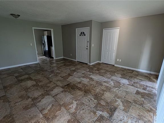 3rd image of 8612 Countryshire Ln