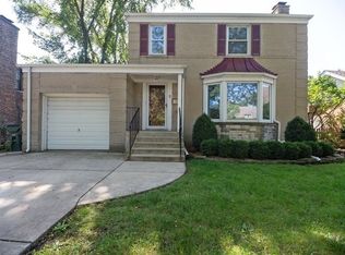 11 W Touhy Ave, Park Ridge, IL 60068