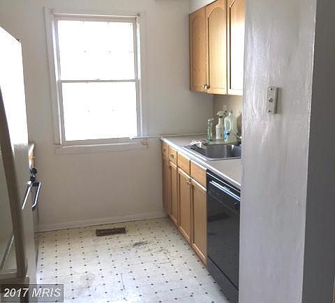 2nd image of 164 Old Enterprise Rd #143