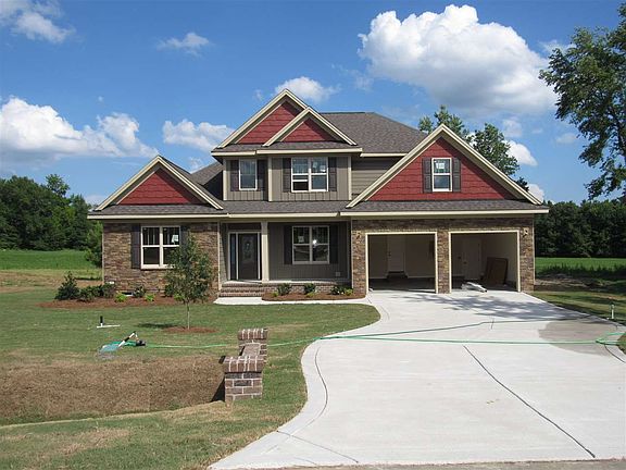 3rd image of 72 E Saddle Ct
