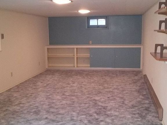 3rd image of 1604 Howard St