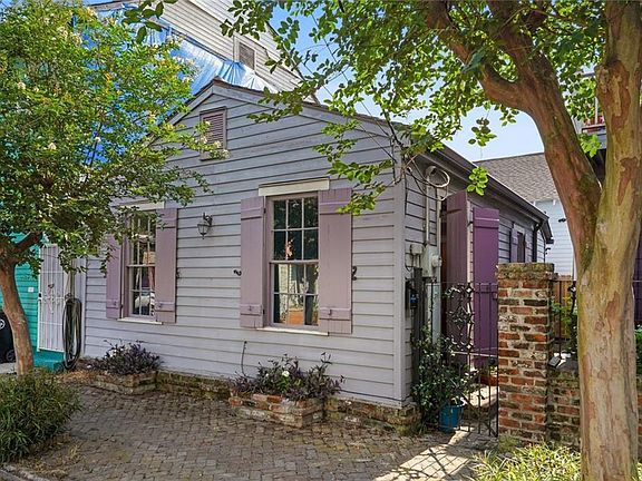 3rd image of 1131-33 Frenchmen St