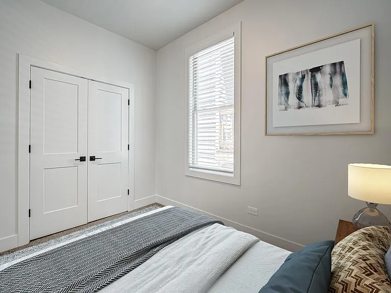 1635 N Drake Ave #2R — Photo 9