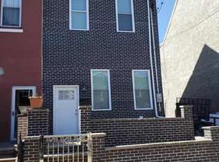 2050 E Cambria St, Philadelphia, PA