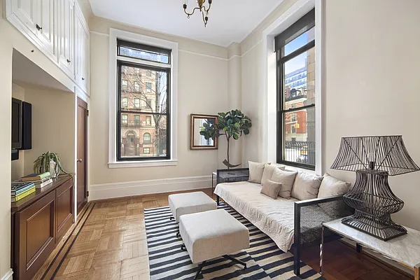 Sold by Stribling | media 5