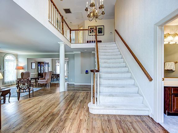 4th image of 2601 Meadow Hall Dr