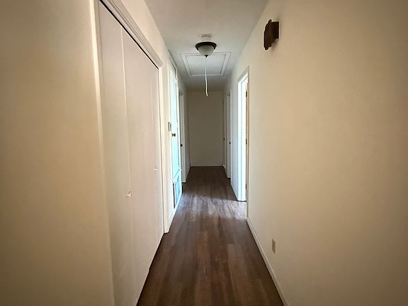 3rd image of 302 Mansfield Dr