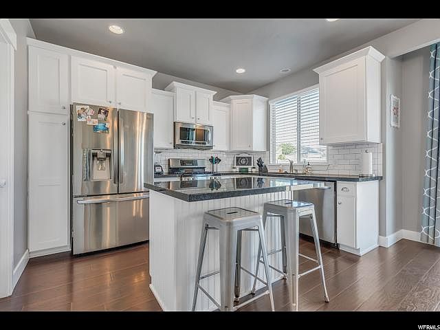 1st image of 616 W Andrews Ln