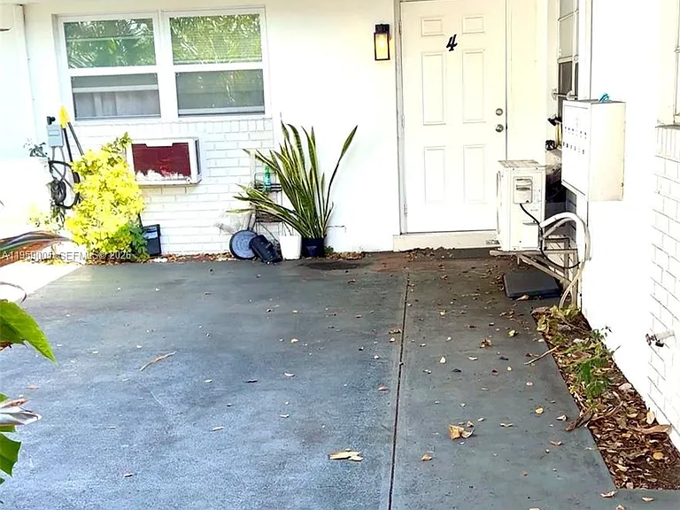 1859 Wiley St #3 — Photo 3
