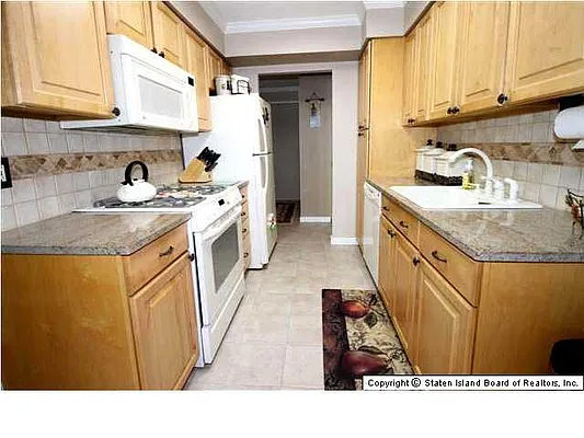 Sold by Robert DeFalco Realty | media 17