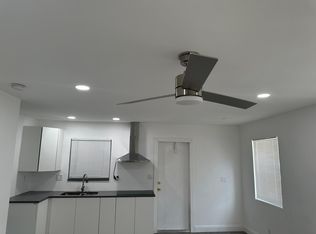 617 SW 9th St, Hallandale Beach, FL 33009