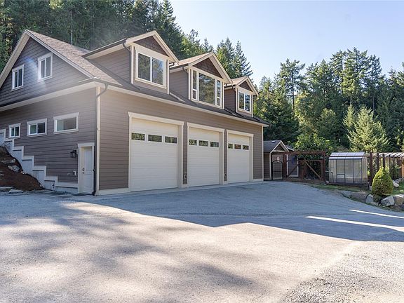 2nd image of 3079 Jameson Rd