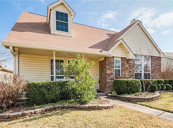 2nd image of 2018 Valley Creek Dr
