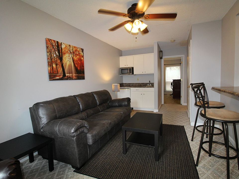 1st image of 1330 Bradley Dr #4B-2Ba