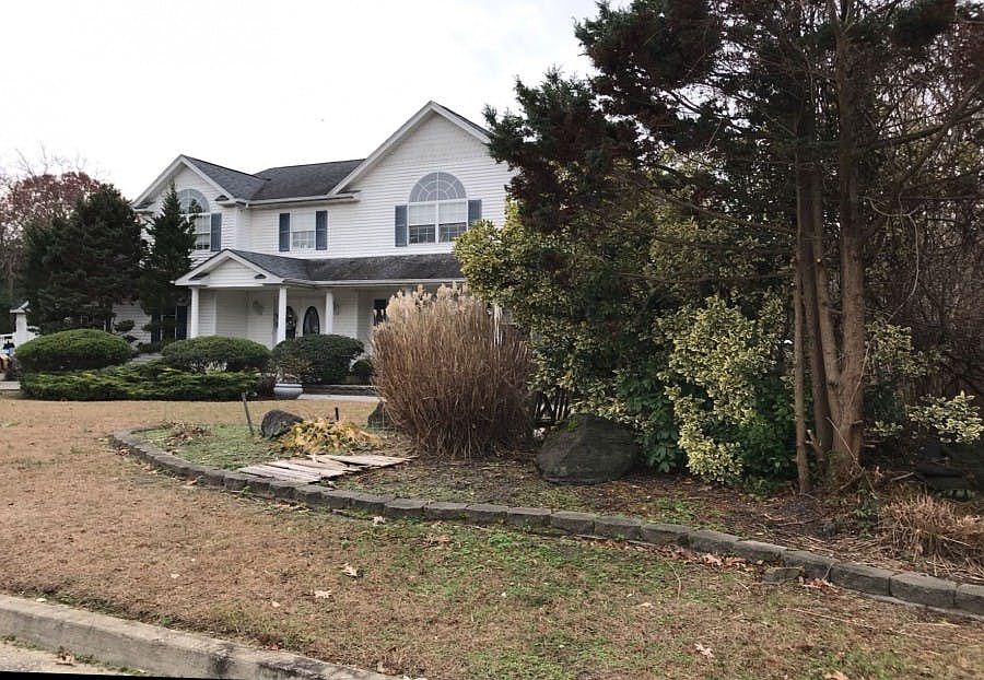 4 Domino Way, Centereach, NY 11720 Zillow