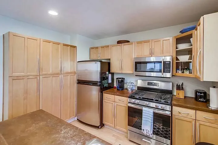 815 Salem Ct — Photo 25