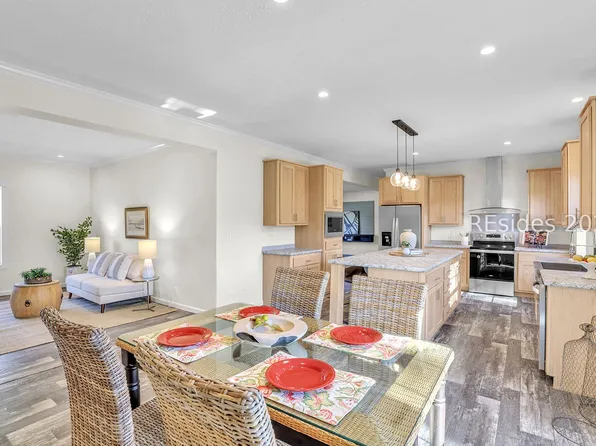 13 Vine St, Hilton Head Island, SC 29926